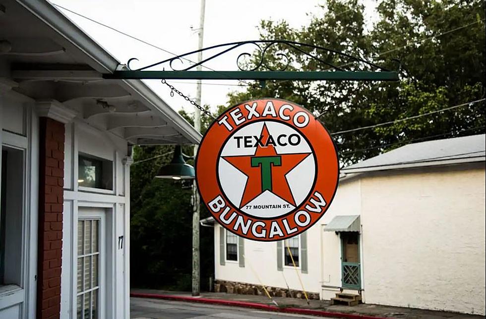 Staying at Texaco Bungalow is Blast to the Past in Arkansas