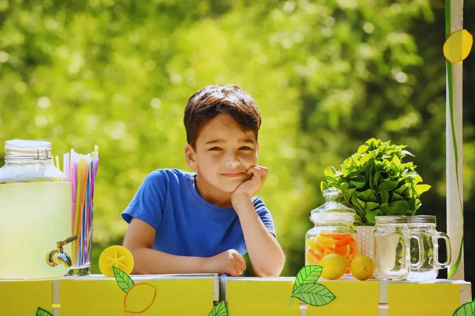 Hospice of Texarkana Host a Charity Lemonade Stand