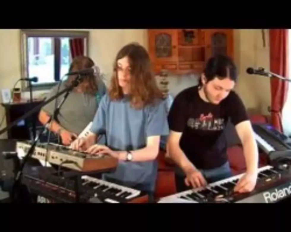 3 Guys with 6 Keyboards Recreate Entire 1980s