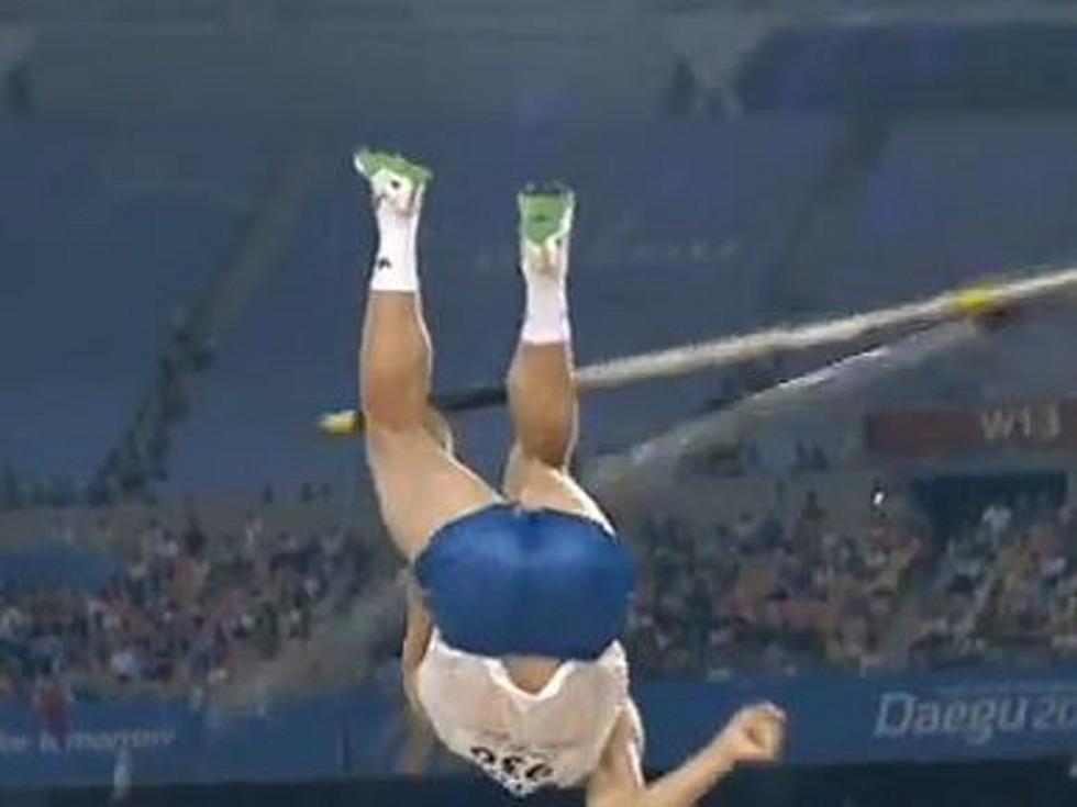 Yikes! Pole Vaulter’s Pole Snaps Mid-Vault [VIDEO]