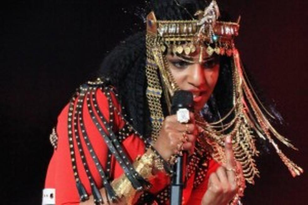 M.I.A. Gives the Finger to the Camera During the Super Bowl Halftime Show