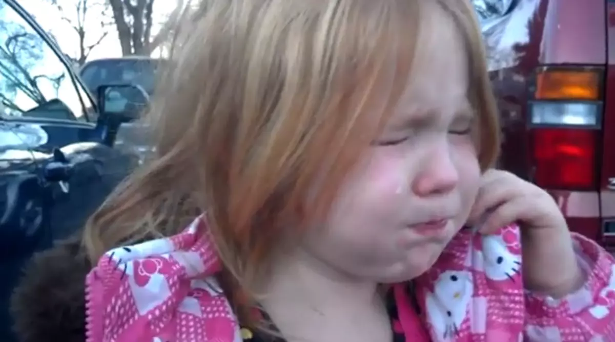 Little Girl Cries Over The Election VIDEO