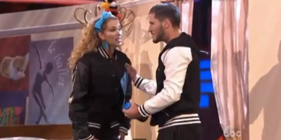 Elizabeth Berkley Recreates ‘Saved By The Bell’ Scene on ‘Dancing With The Stars’