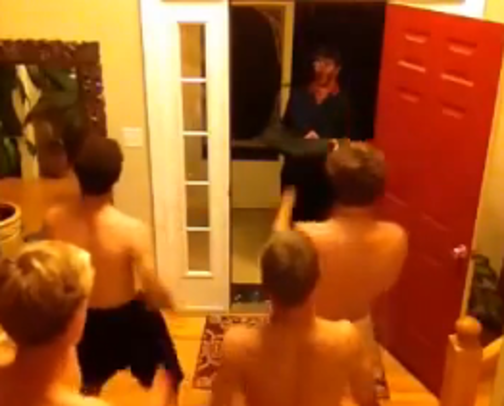 Pizza Guy Delivers to Most Entertaining House Ever [VIDEO]
