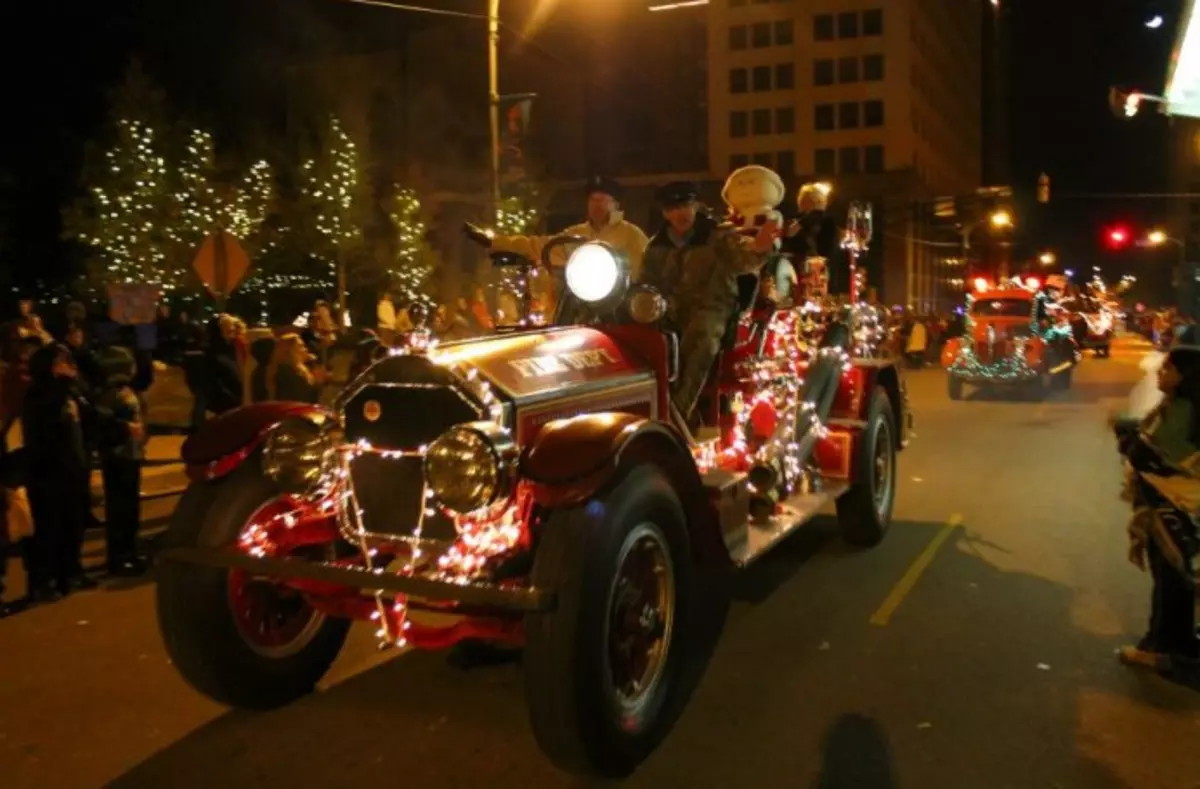 The Wichita Falls City Lights Parade and 5K is Coming!
