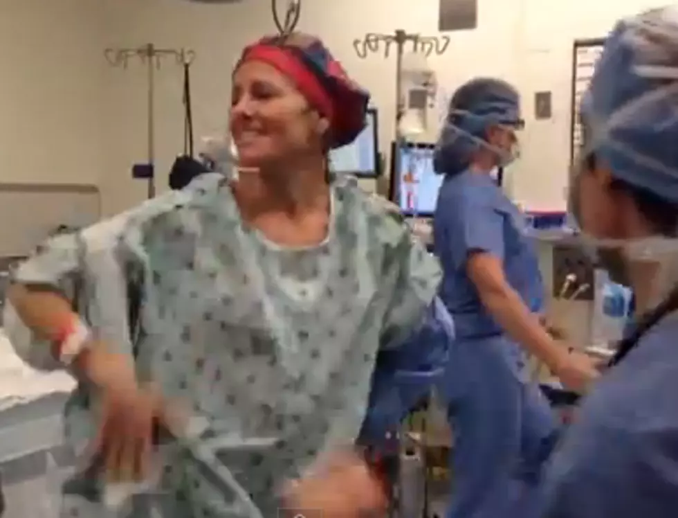 Woman Holds Dance Party in OR Before Double Mastectomy [VIDEO]