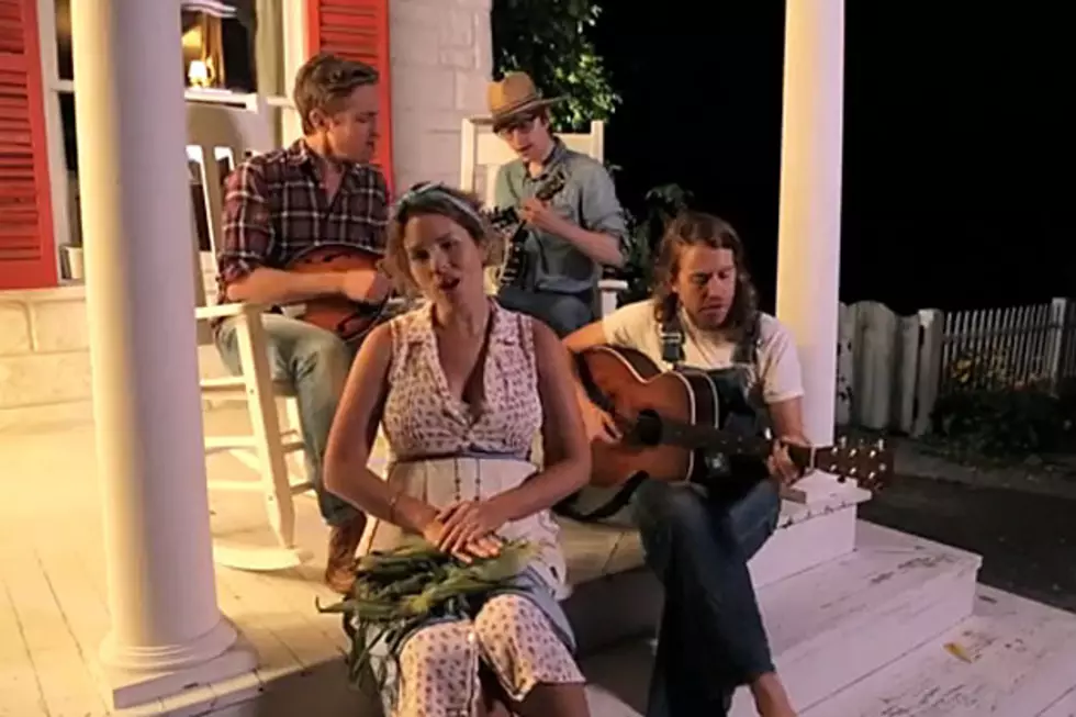 Check Out This Bluegrass Version of Iggy Azalea’s ‘Black Widow’ [VIDEO]