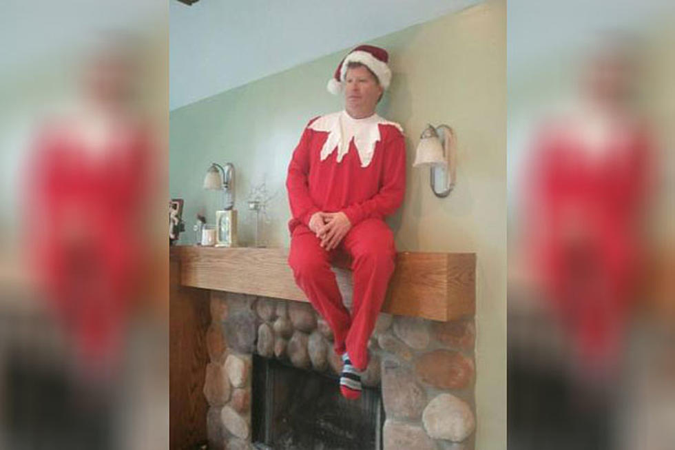Man Advertises His Services as Real-Life ‘Elf on the Shelf’