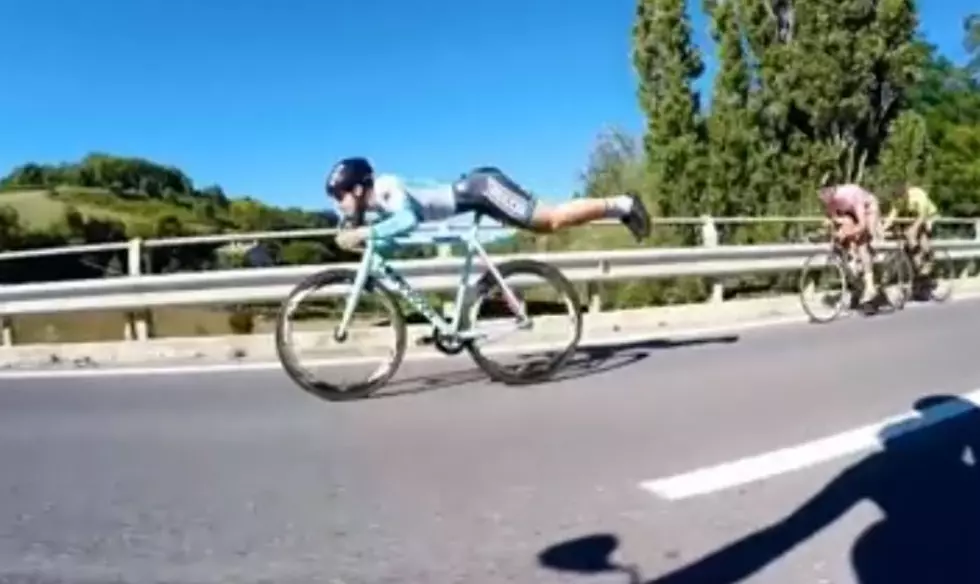 Crazy Move Lets Cyclist Pull Ahead of Other Racers [VIDEO]