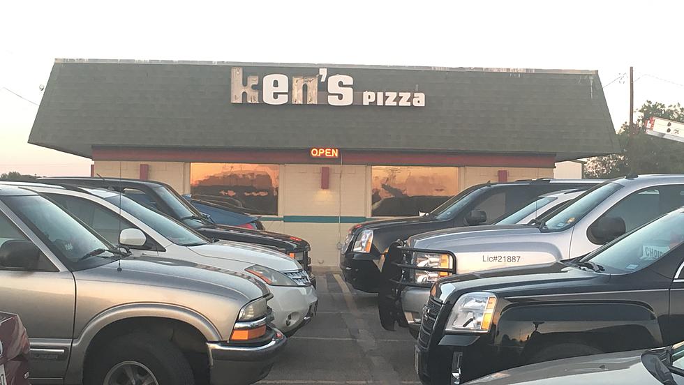 Ken’s Pizza in Iowa Park Brings in the Dough With Sizable Donation to Hurricane Harvey Relief