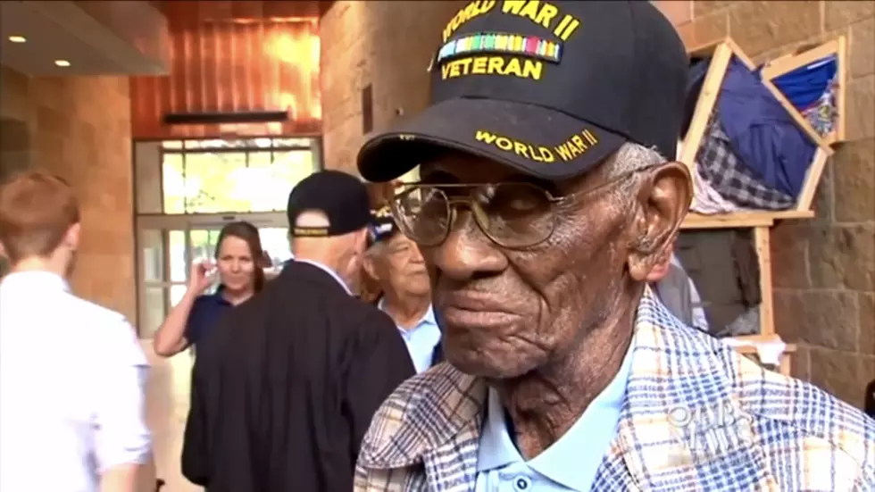 America’s Oldest WW2 Vet Memorialized On His Texas Front Porch by Google Maps