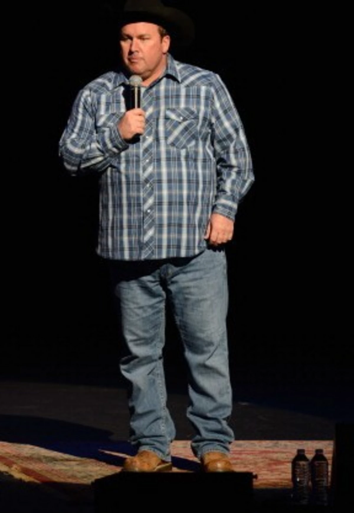 Rodney Carrington Performs Saturday Night