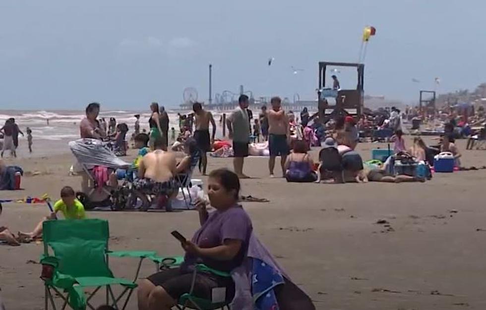 Crews Collect 156,000 Pounds of Trash From Galveston Beaches
