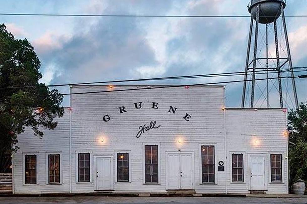 Gruene Hall is Back