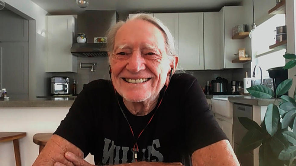 Willie Nelson Petitions for 4/20 to Be a National Holiday