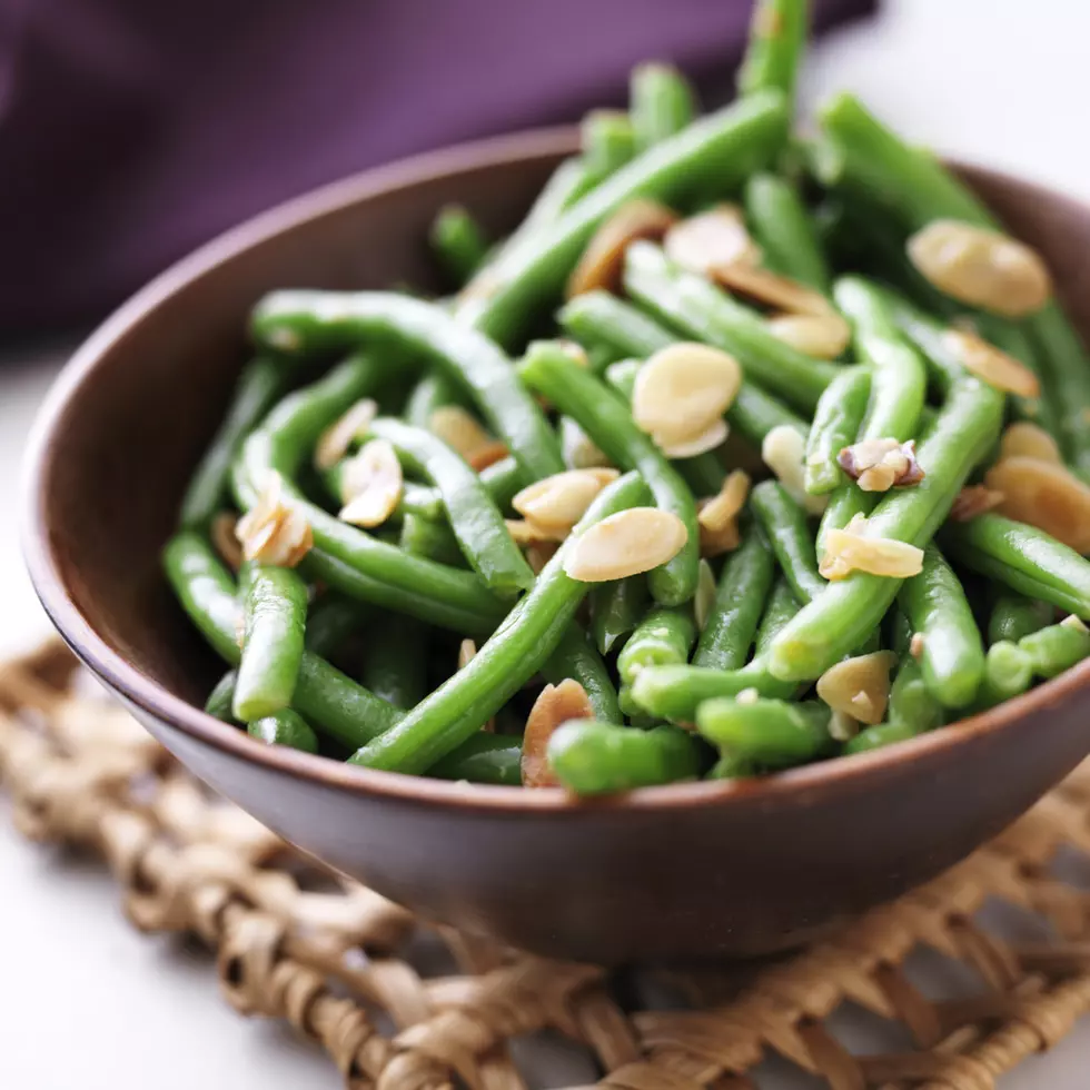 Green beans with almonds