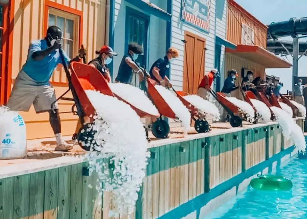 Texas Waterpark is dumping 15,000 Pounds of Ice in Their Wave Poo