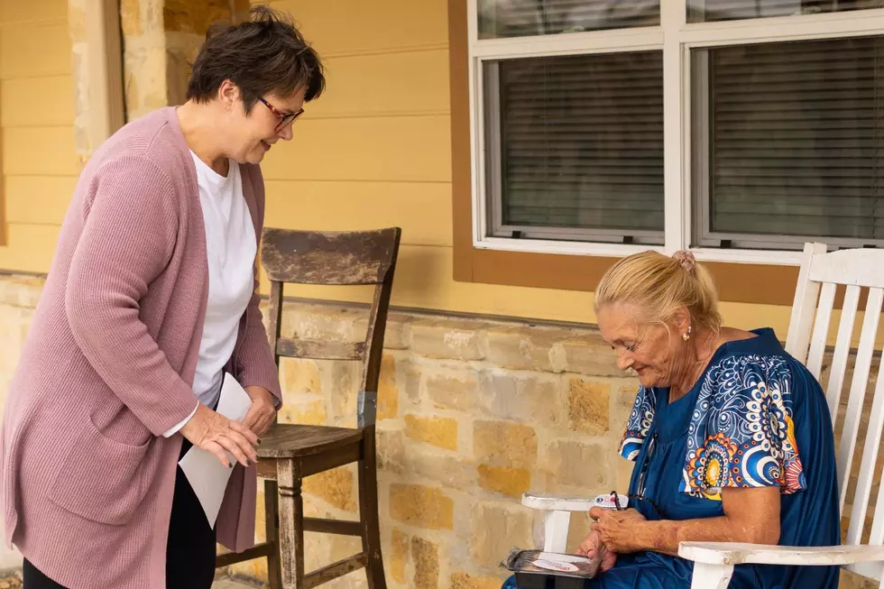 Heartwarming Texas Christmas Tradition With HEB Feast of Sharing