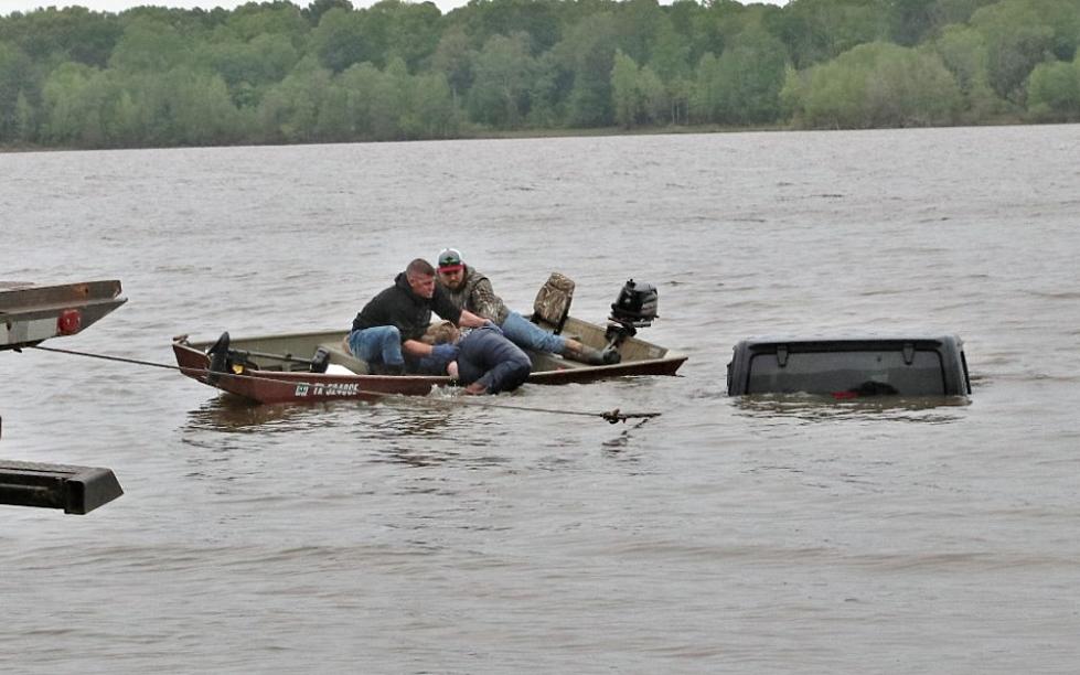 Watch Incredible Rescue of TX Woman In Jeep Found Alive In Lake