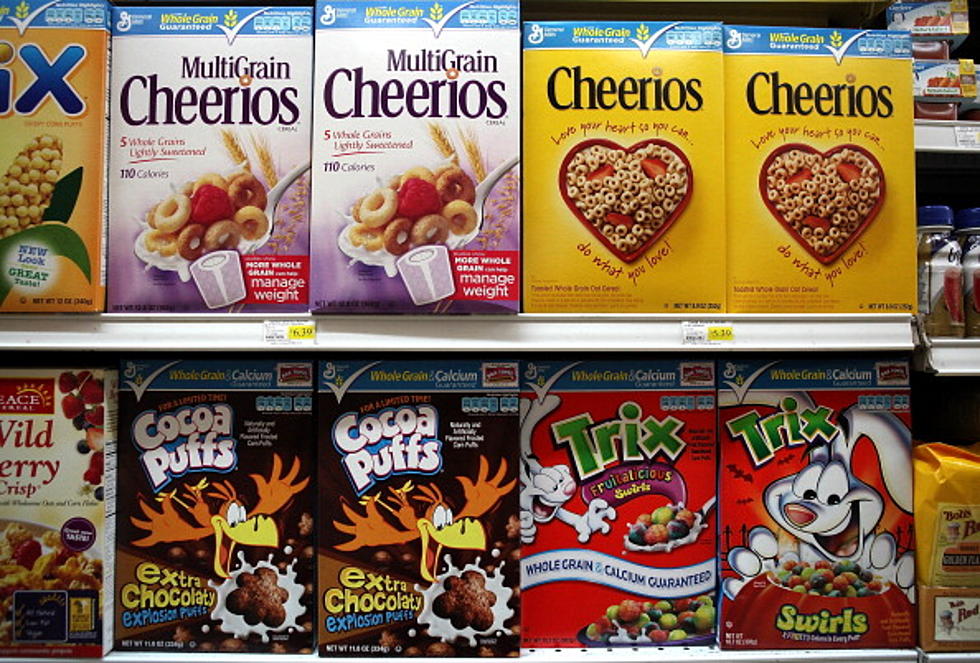 Ex-NFL Player Sues HEB for Biting Into Screw Inside Trix Cereal