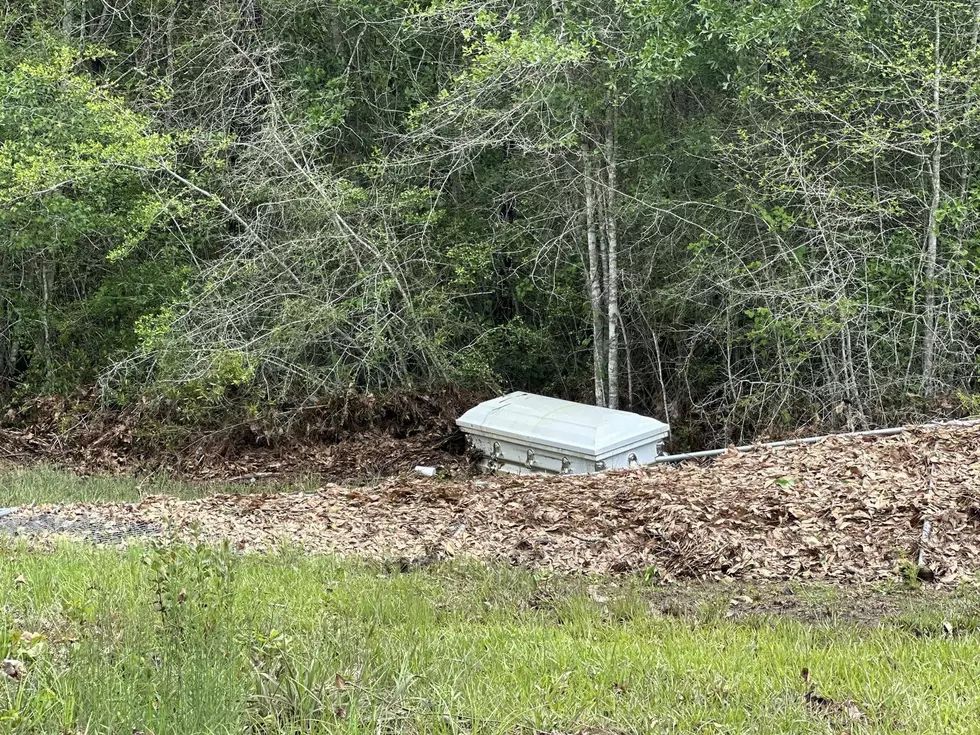 Massive Texas Downpour Causes Casket to Float up at Cemetery