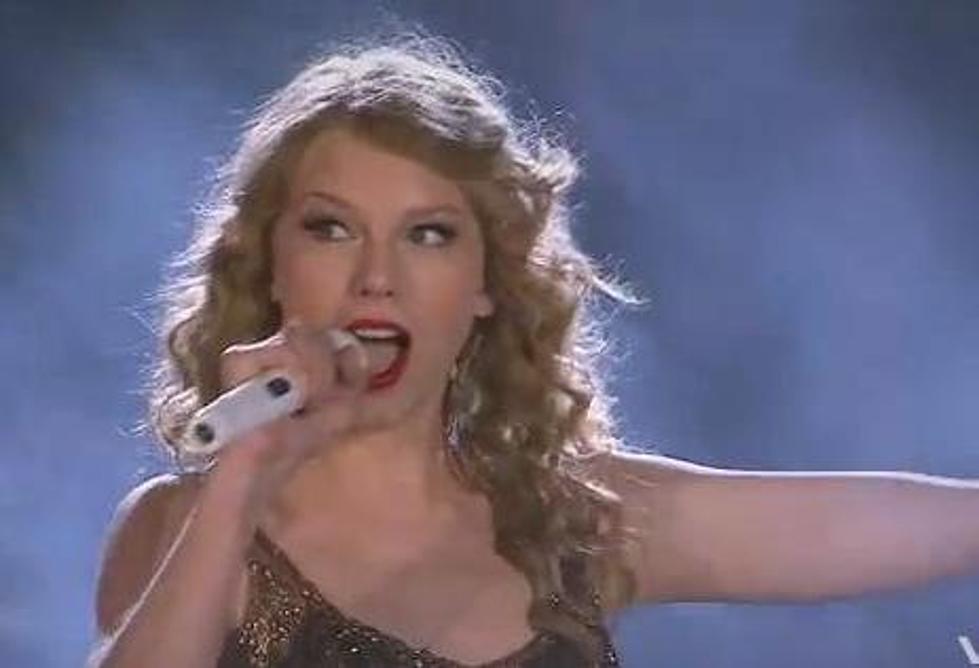 Taylor Swift&#8217;s Concert Is A Fairytale [VIDEO]