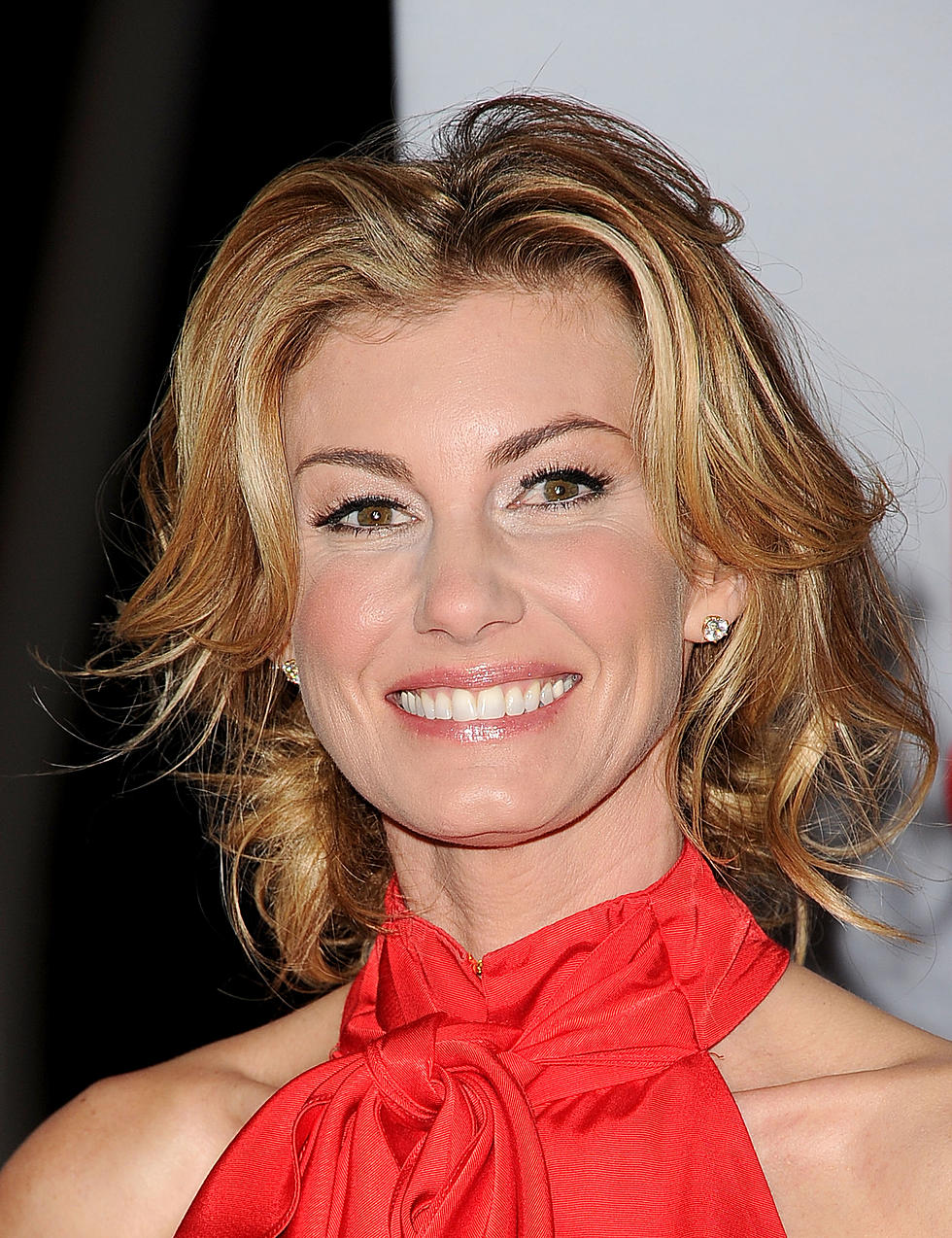 Is Faith Hill the Hottest Female Country Singer?