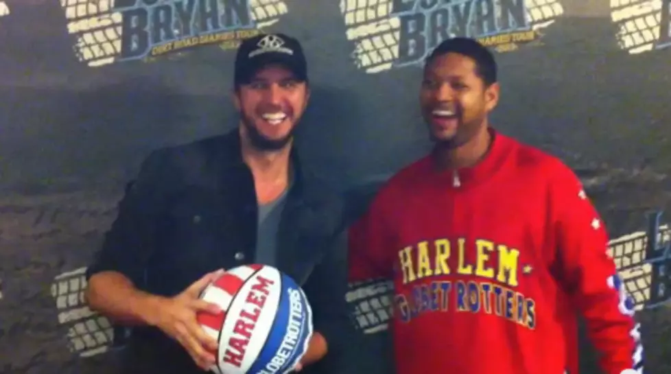 Is Luke Bryan trying out for the Harlem Globetrotters?: