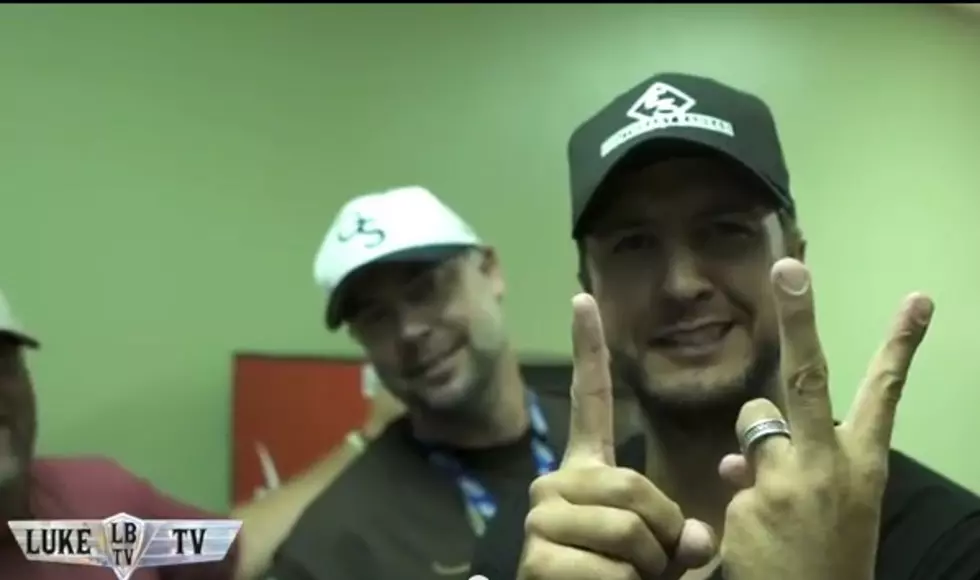 Luke Bryan “Shakes It” For Atlanta In The Latest Episode of LBTV