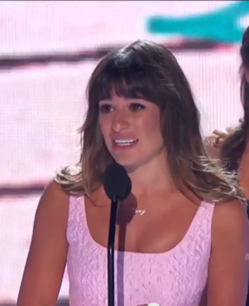 Lea Michele’s Acceptance Speech from “The Teen Choice Awards” (Video)