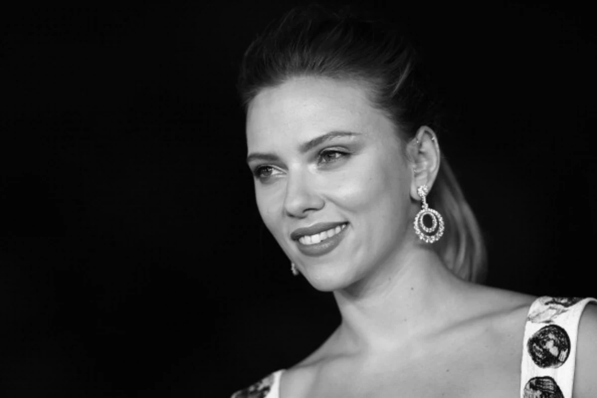 Scarlett Johansson Stars in Super Bowl Commercial