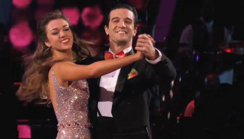 Sadie Robertson Earns a “10” for DWTS Quickstep [WATCH]