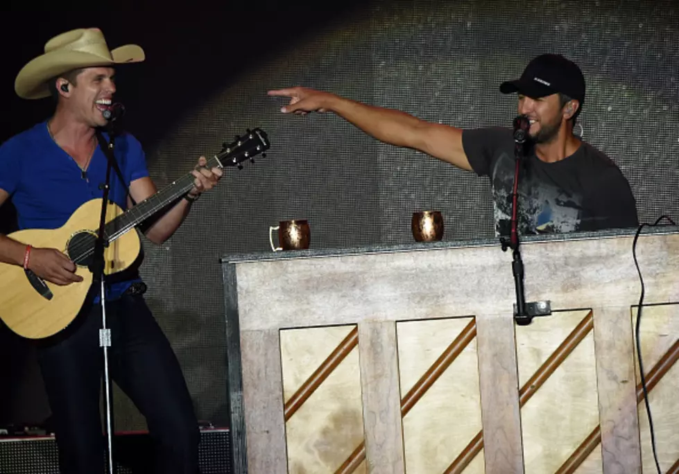 Luke Bryan + Dustin Lynch Return to Bossier City, Khloe Kardashian and Lamar Odom Back Together + More [VIDEO]