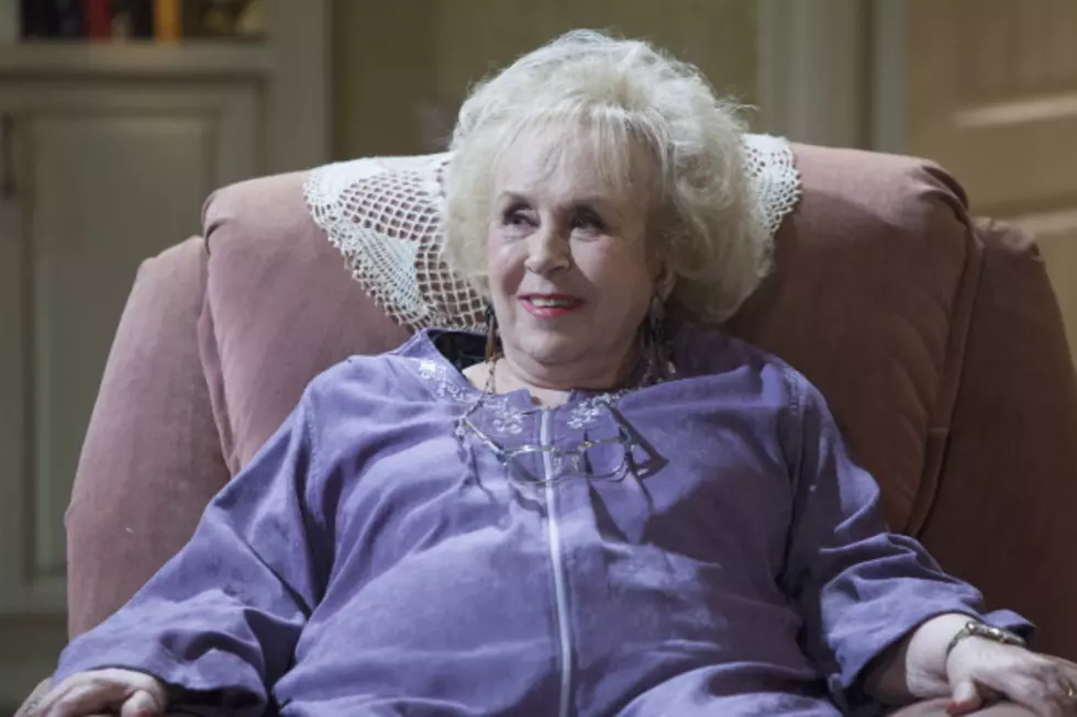 RIP Doris Roberts, Ellen Degeneres Named Most Famous Actor from Louisiana and More [VIDEO]