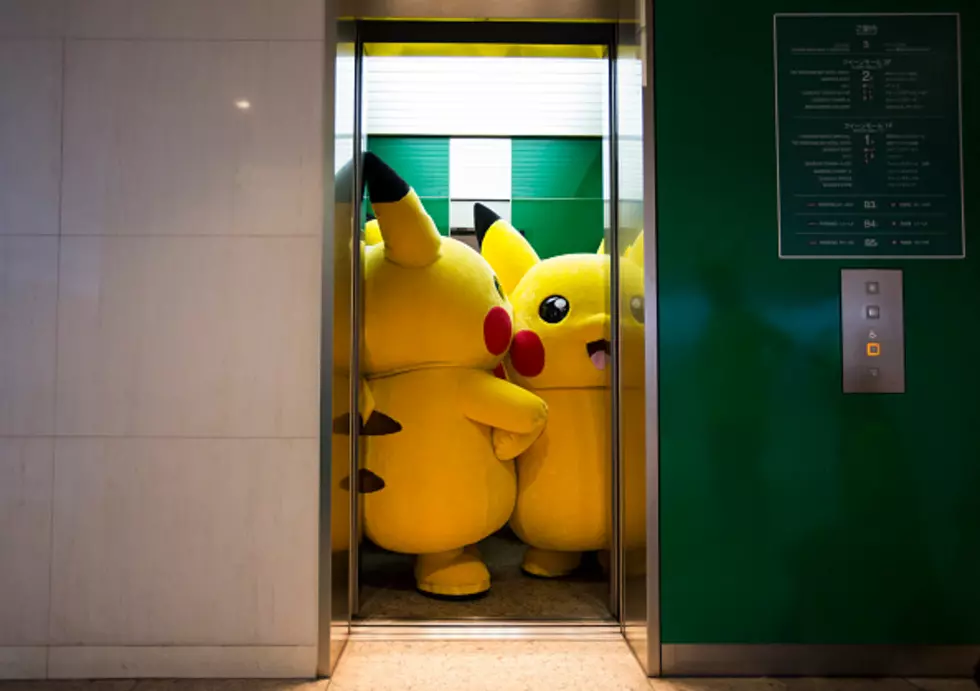 Pikachu Makes Guest Appearance at Geek’d Con 2016
