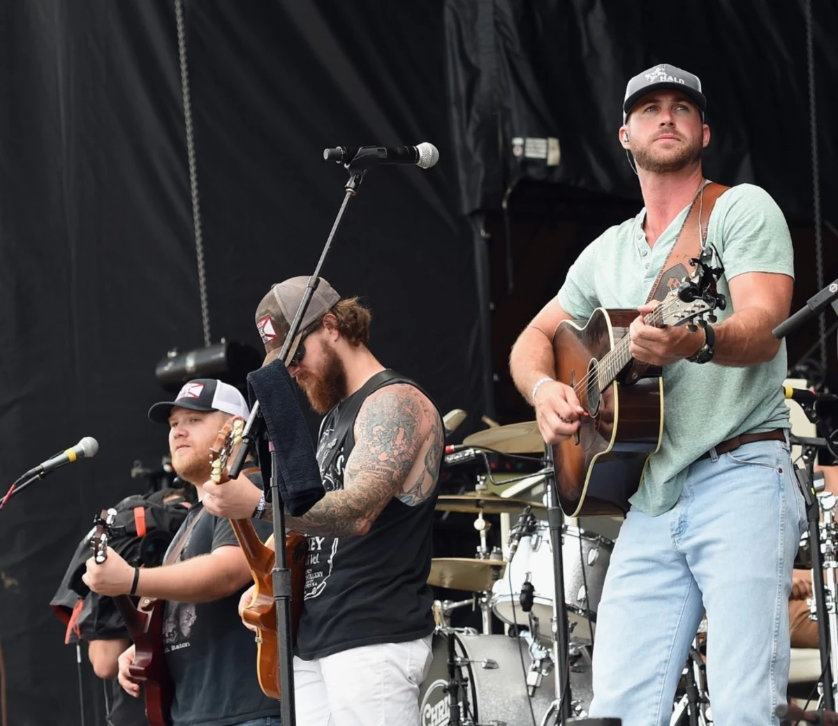Riley Green & Tracy Lawrence Announce Awesome Bossier Concert