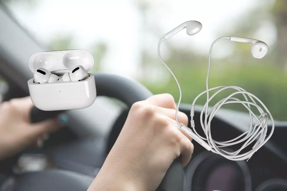 Can You Drive With AirPods in Louisiana? Laws & Fines