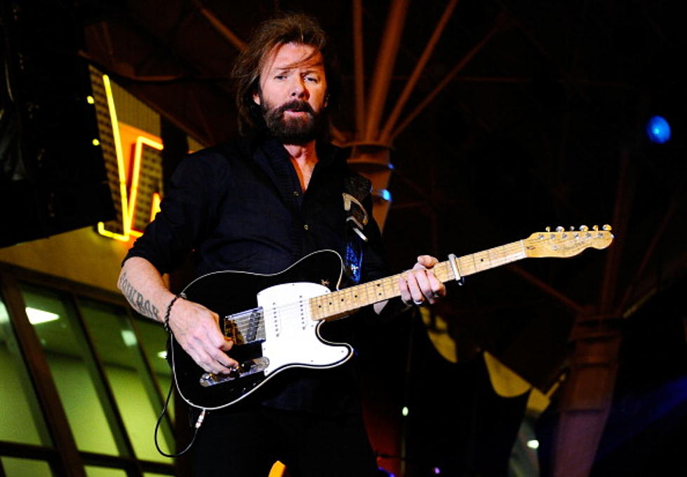 Ronnie Dunn Tops Billboard With New Album [VIDEO]
