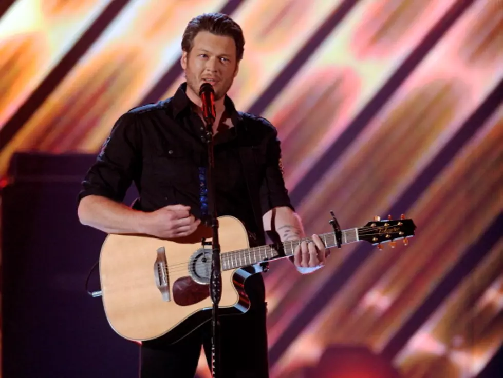 Listen To Both Versions Of Footloose &#8211; How Did Blake Do?