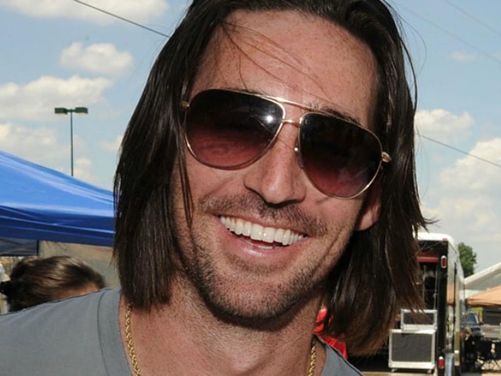 Jake Owen Performs Tracks and Shares Stories from ‘Barefoot Blue Jean Night’