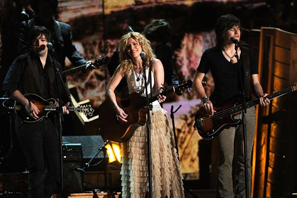 The Band Perry Continue to Hold Down the No. 1 Chart Spot With ‘All Your Life’