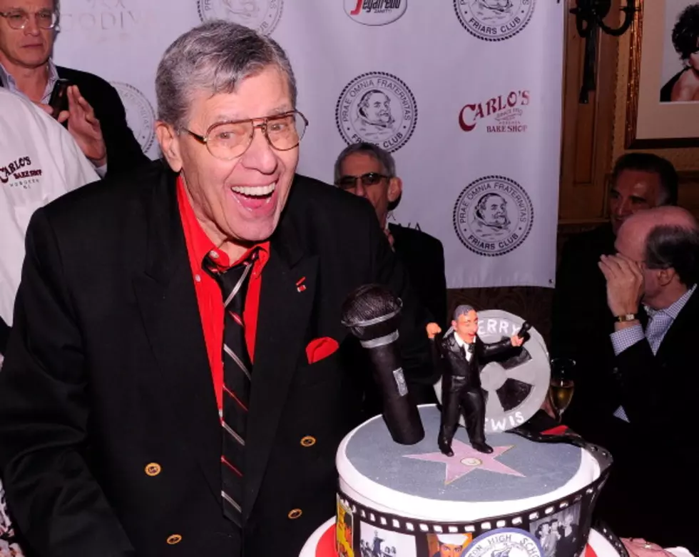 Comedian Jerry Lewis Rushed to the Hospital
