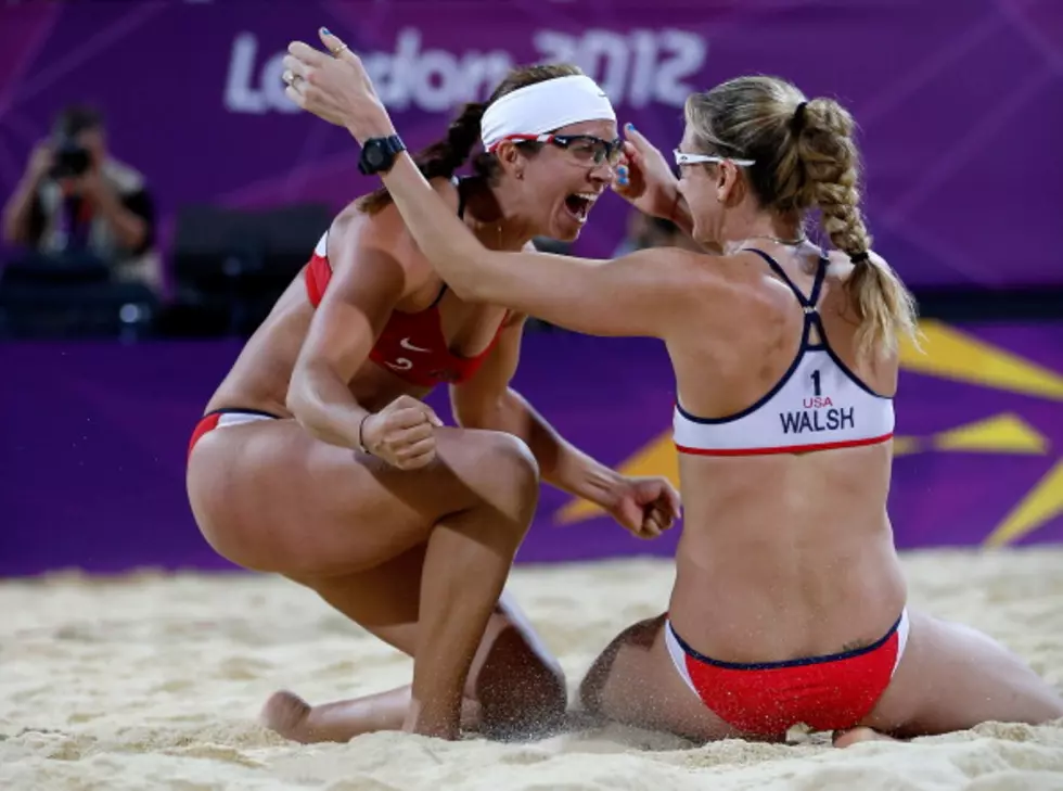 Why Doesn&#8217;t Sand Stick to Beach Volleyball Players?