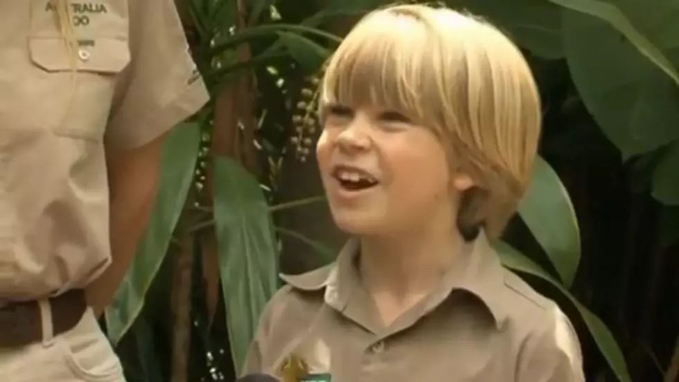 Son of &#8216;Crocodile Hunter&#8217; Steve Irwin Feeds His First Crocodile [VIDEO]