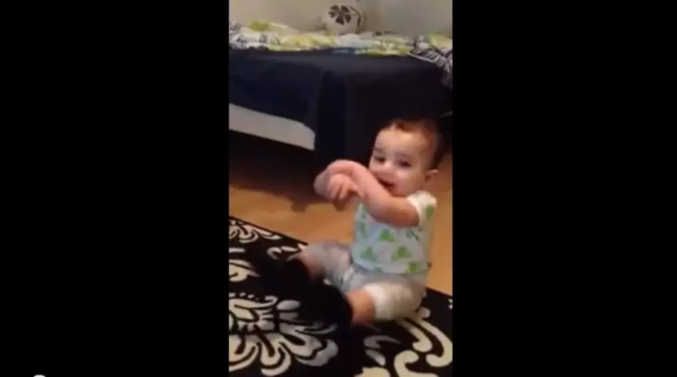 Seven-Month-Old Baby Dances &#8216;Gangnam Style&#8217; [VIDEO]