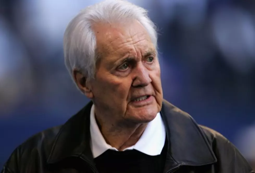 Legendary NFL Broadcaster Pat Summerall Dies at 82