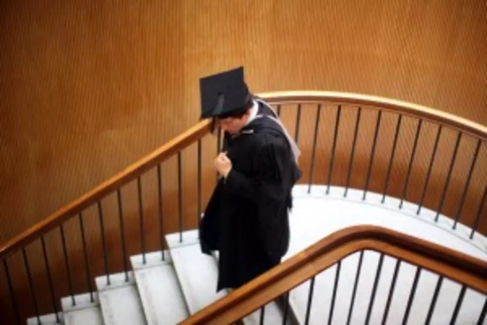 Texas Graduate&#8217;s Microphone Turned Off When Talking Religion During Commencement Speech