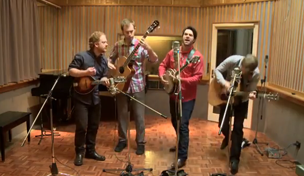 A Bluegrass Version of ‘Kiss from a Rose’ [VIDEO]