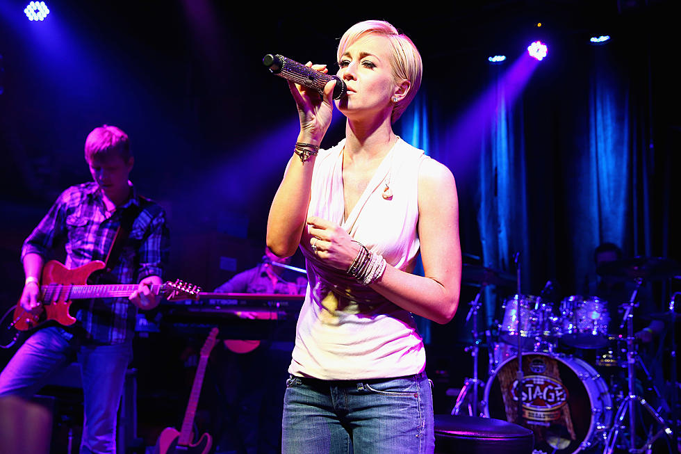 Kellie Pickler Talks Music, Success, Life + Breast Cancer Awareness [EXCLUSIVE INTERVIEW]