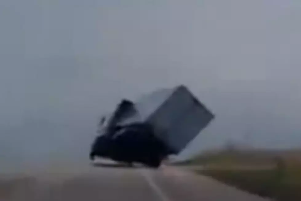 Incredible Video Captures Truck Driver Saving Semi from Major Wreck